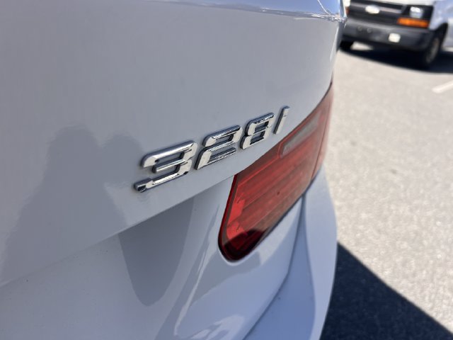 Used 2013 BMW 328i Sedan RWD image 27