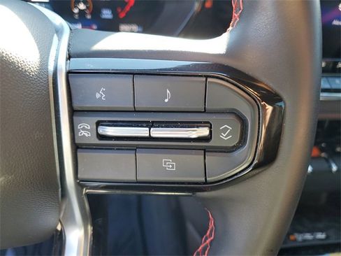 Used 2024 Chevrolet Colorado Z71 w/ Z71 Convenience Package 2 image 12