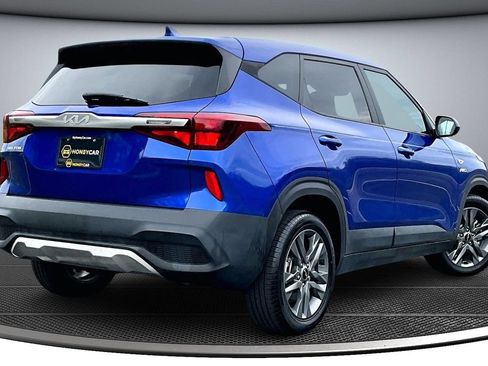 Used 2023 Kia Seltos LX AWD/4WD image 6