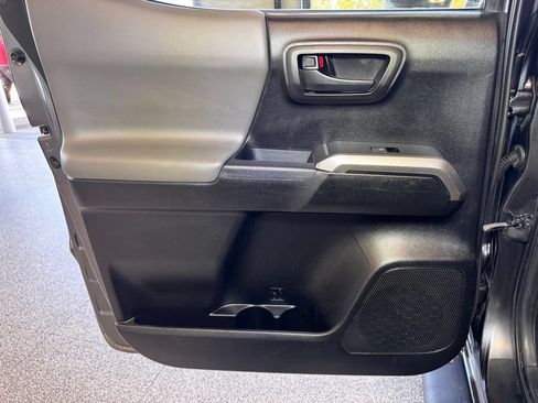 Certified 2021 Toyota Tacoma SR5 w/ Technology Package AWD/4WD image 46
