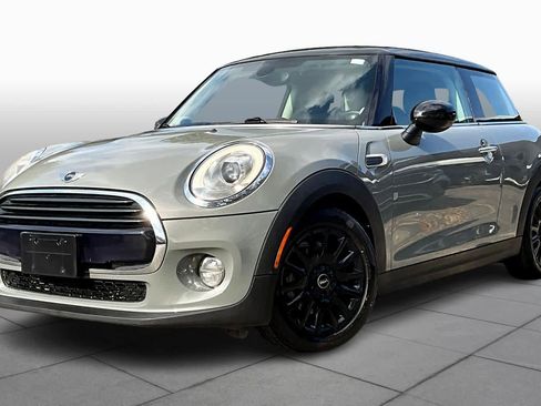 Used 2016 MINI Cooper 2-Door Hardtop image 1