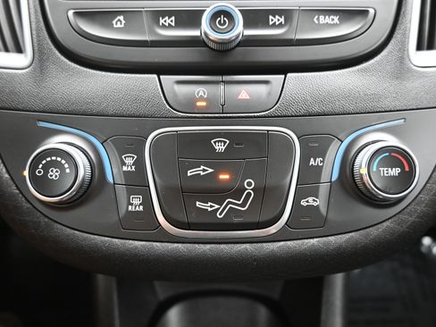 Used 2024 Chevrolet Malibu LS FWD image 17