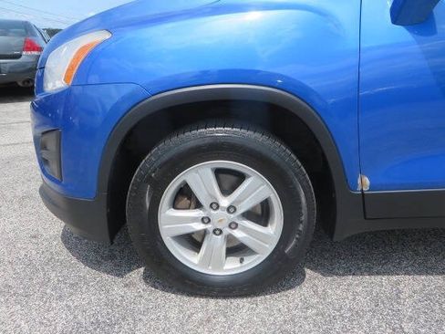 Used 2016 Chevrolet Trax LT w/ LT Convenience Package AWD/4WD image 44