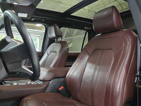Used 2024 Ford Expedition Limited image 25