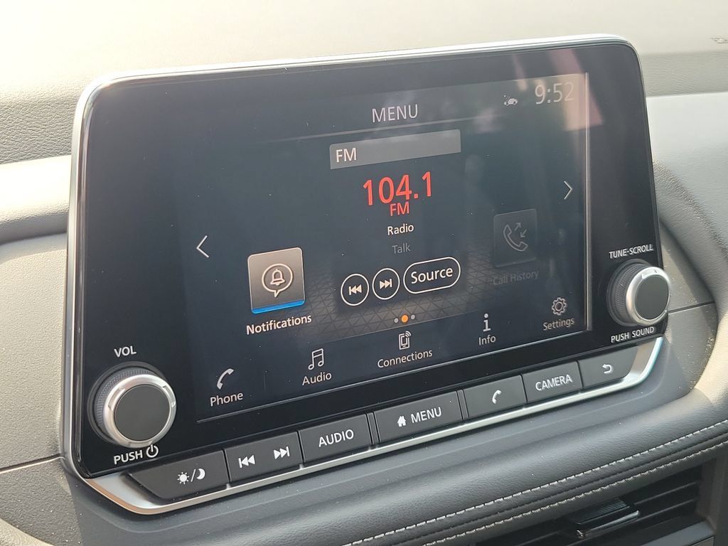 Certified 2026 Nissan Rogue SV AWD/4WD image 25