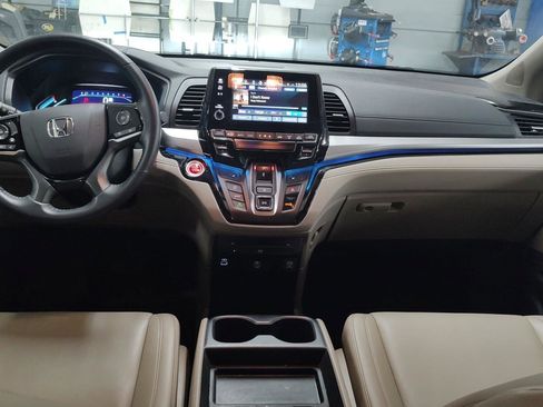 Certified 2024 Honda Odyssey Touring image 20
