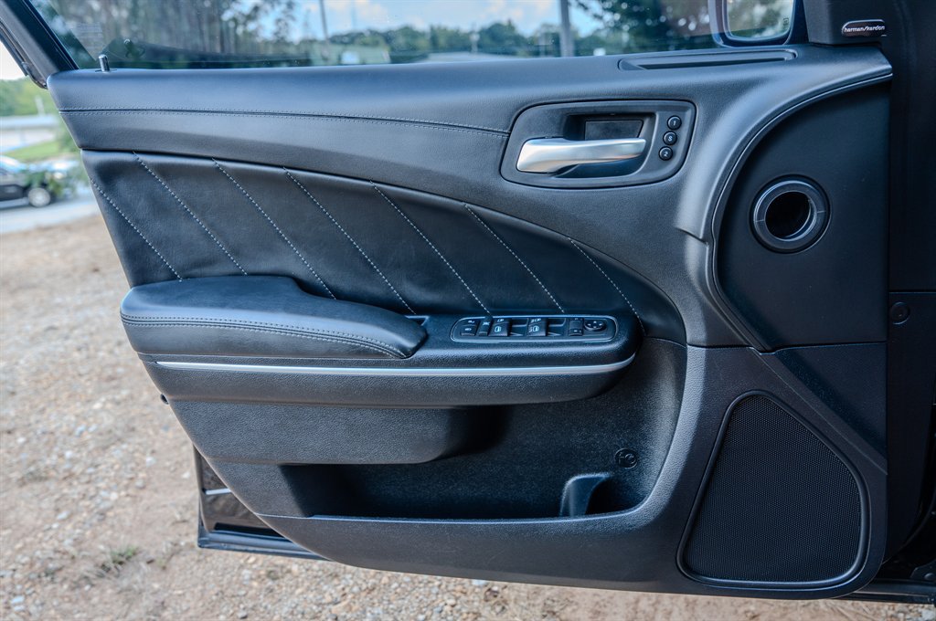 Used 2020 Dodge Charger Scat Pack RWD image 26