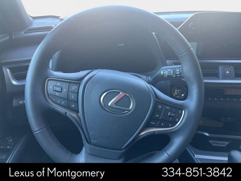 Used 2025 Lexus UX 300h FWD image 14