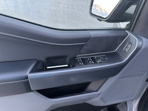 Used 2024 Ford F150 XLT image 3
