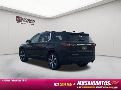 Used 2021 Chevrolet Traverse LT w/ LT Premium Package AWD/4WD image 5