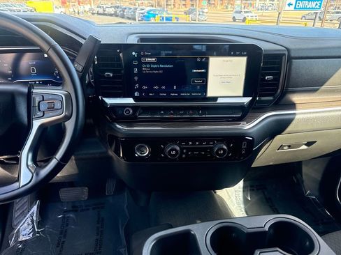 Used 2023 Chevrolet Silverado 1500 LT image 17