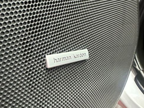 Used 2016 Subaru Forester 2.0XT Touring w/ Eyesight & Navigation System image 20