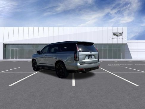 Used 2023 Cadillac Escalade Sport w/ LPO, ONYX Package AWD/4WD image 4