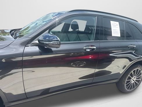 Used 2022 Mercedes-Benz GLC 300 4MATIC image 17