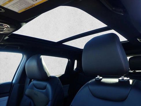 New 2026 Jeep Compass Limited image 14