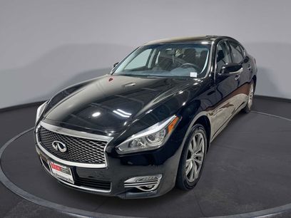 Used 2019 INFINITI Q70 Luxe