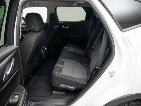 Used 2025 Chevrolet Blazer LT image 23