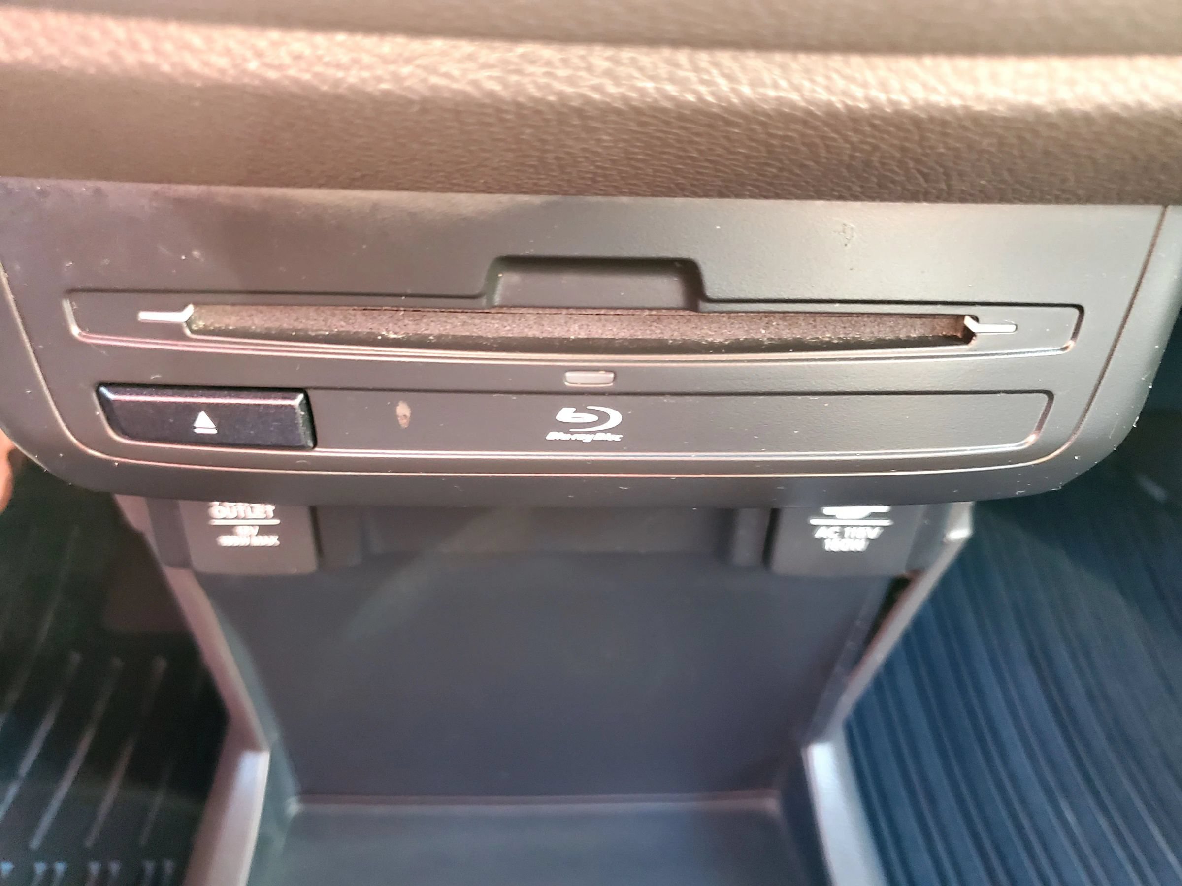 Used 2018 Honda Odyssey Elite image 48