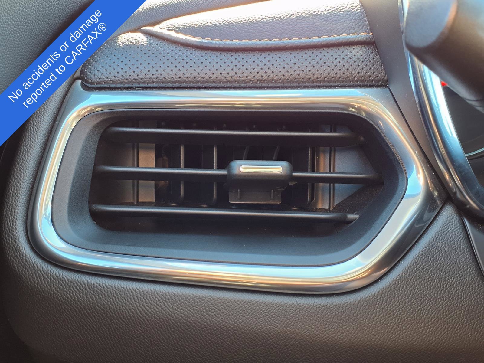 Used 2023 Chevrolet Equinox Premier AWD/4WD image 29