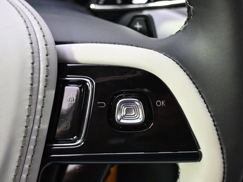 New 2026 Lincoln Aviator AWD image 34