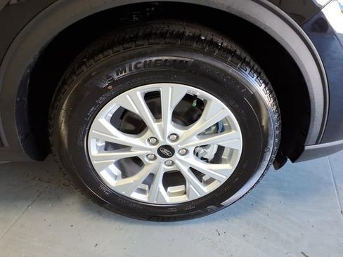 Used 2025 Ford Escape Active w/ Tech Pack #1 FWD image 9