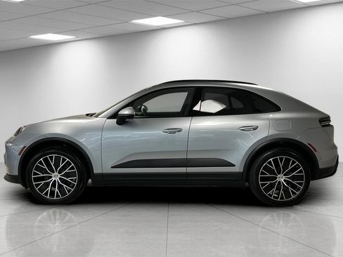 New 2025 Porsche Macan Electric image 2