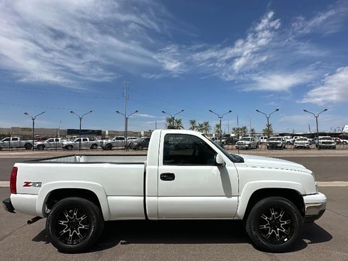 Used 2006 Chevrolet Silverado 1500 W/T w/ Skid Plate Package AWD/4WD image 6