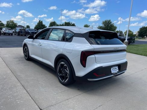 New 2026 Kia K4 EX FWD image 7