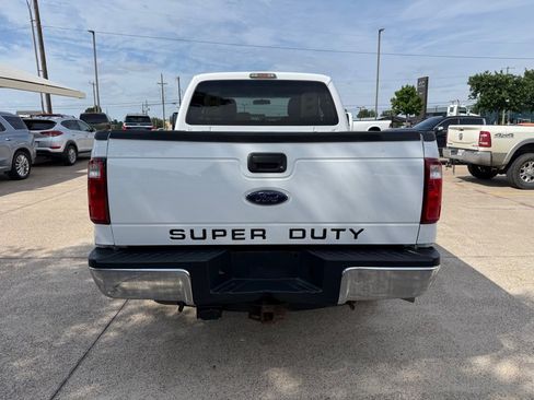 Used 2016 Ford F250 XLT w/ FX4 Off-Road Package AWD/4WD image 6