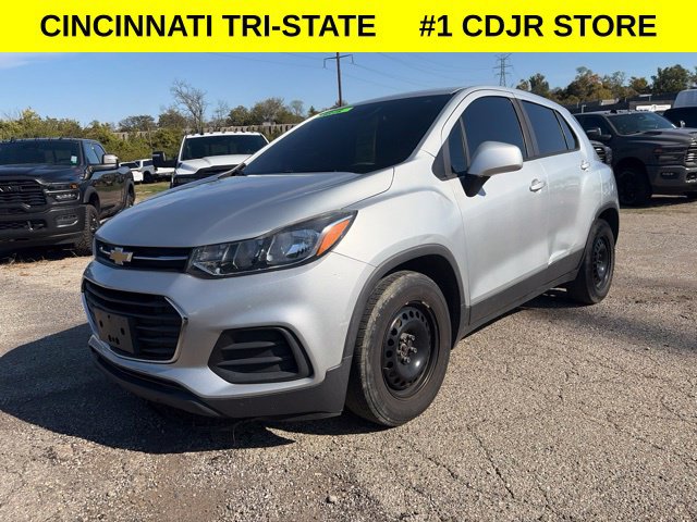 Used 2018 Chevrolet Trax LS FWD image 1