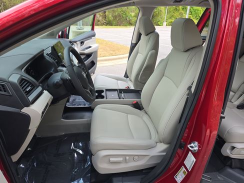 New 2026 Honda Odyssey EX-L image 17