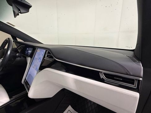 Used 2016 Tesla Model X 90D image 28