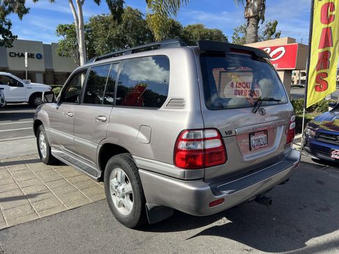 Used 2003 Toyota Land Cruiser image 6