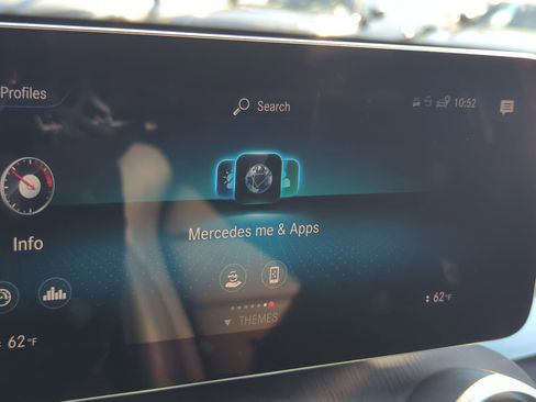 Used 2022 Mercedes-Benz GLC 300 image 24