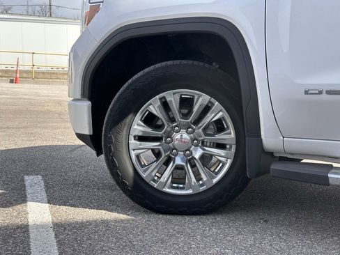 Used 2022 GMC Sierra 1500 Denali w/ Driver Alert Package II image 8