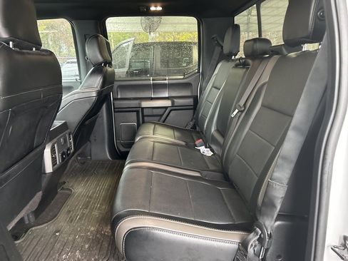 Used 2018 Ford F150 Raptor w/ Equipment Group 802A Luxury image 9