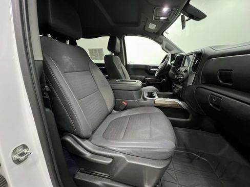 Used 2019 Chevrolet Silverado 1500 LT Trail Boss AWD/4WD image 27