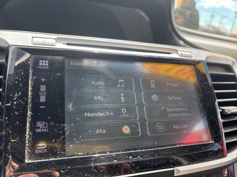 Used 2017 Honda Accord EX-L image 19