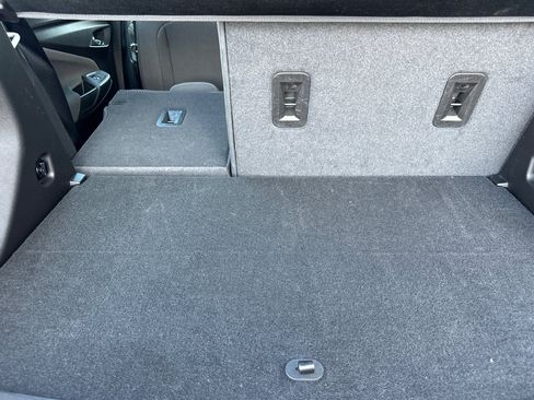 Used 2022 Chevrolet Bolt EUV LT image 18