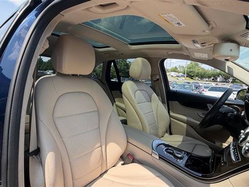 Used 2017 Mercedes-Benz GLC 300 4MATIC image 16