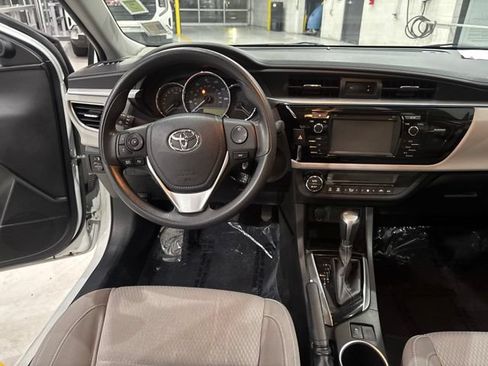 Used 2016 Toyota Corolla LE FWD image 21