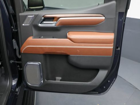 Used 2025 GMC Sierra 1500 Denali Ultimate AWD/4WD image 33