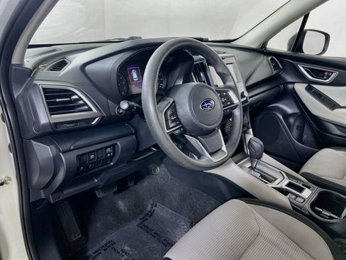 Used 2023 Subaru Forester AWD/4WD image 9