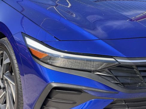 Certified 2025 Hyundai Elantra Sport FWD image 10
