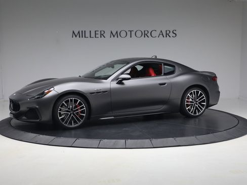 New 2026 Maserati GranTurismo Trofeo AWD/4WD image 1