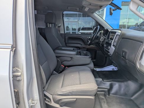 Used 2017 GMC Sierra 1500 SLE w/ Suspension Package, Off-Road AWD/4WD image 39