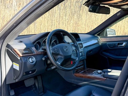Used 2012 Mercedes-Benz E 350 4MATIC Sedan image 15