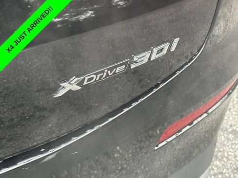 Used 2024 BMW X4 xDrive30i w/ Premium Package AWD/4WD image 11