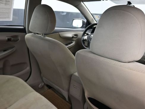 Used 2011 Toyota Corolla LE FWD image 15