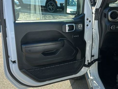 Used 2021 Jeep Wrangler Unlimited Willys image 9